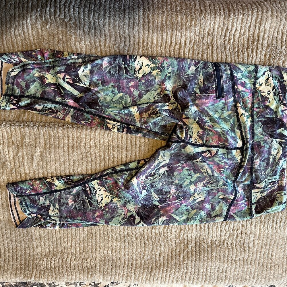 Women's Size Small Lululemon Capri Leggings